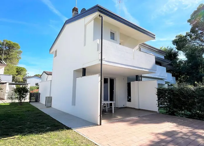 ヴィラ Modern Terraced House ビビオーネ